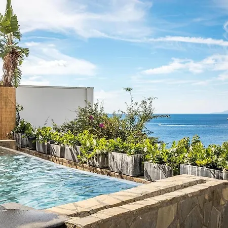 Stunning View On The Sea Of Naples With Pool