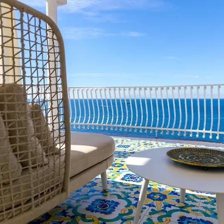 Stunning View On The Sea Of Naples With Pool